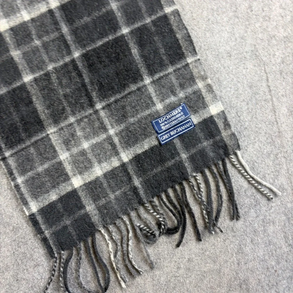 Lochmere Grey Buchanan 100% Cashmere Plaid Scarf Gray White Fringe Made Scotland
